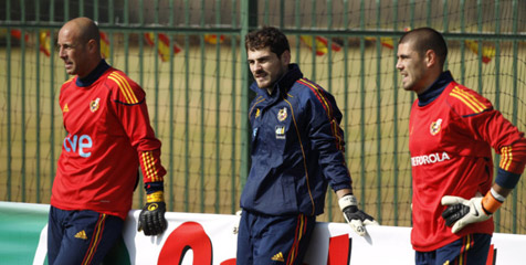 Del Bosque Akhirnya Juga Tepikan Casillas? Del Bosque Akhirnya Juga Tepikan Casillas?