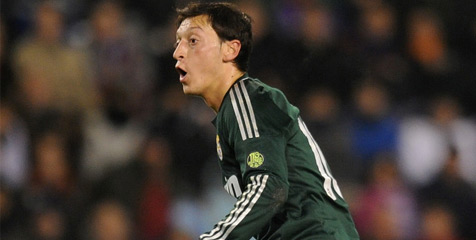 Bierhoff Dukung Ozil Gabung Klub di Bawah Level Real Bierhoff Dukung Ozil Gabung Klub di Bawah Level Real