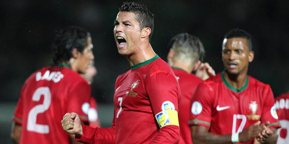 Highlights WCQ 2014: Irlandia Utara 2-4 Portugal Highlights WCQ 2014: Irlandia Utara 2-4 Portugal