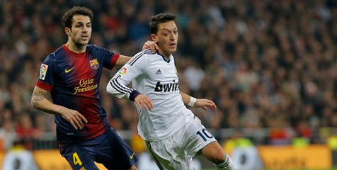 Fabregas: Ozil Akan 'Membunuh' Premier League Fabregas: Ozil Akan 'Membunuh' Premier League