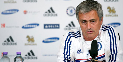 Mourinho Kaget Sekaligus Senang Ozil Gabung Arsenal Mourinho Kaget Sekaligus Senang Ozil Gabung Arsenal