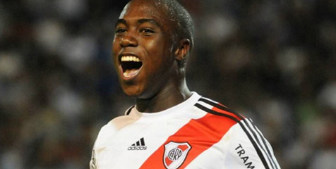 Barca Berburu Bek ke River Plate Barca Berburu Bek ke River Plate