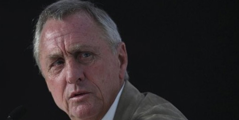 Kesal Pada Rosell, Cruyff Ogah Dukung Barca Kesal Pada Rosell, Cruyff Ogah Dukung Barca
