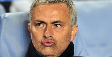 Chelsea Kalah, Mourinho Salahkan Beknya Chelsea Kalah, Mourinho Salahkan Beknya