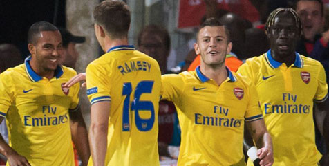 Walcott Pede Arsenal Bisa Raih Trofi di Musim Ini Walcott Pede Arsenal Bisa Raih Trofi di Musim Ini