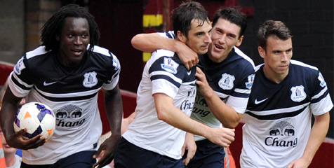 Gareth Barry Mengklaim Baines Full-Back Kelas Dunia Gareth Barry Mengklaim Baines Full-Back Kelas Dunia