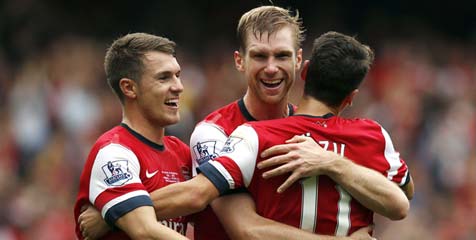 Carragher: Laga Kontra MU Akan Jadi Pembuktian Arsenal Carragher: Laga Kontra MU Akan Jadi Pembuktian Arsenal