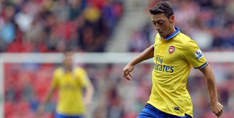Cazorla Bela Ozil Dari Tuduhan Madrid Cazorla Bela Ozil Dari Tuduhan Madrid