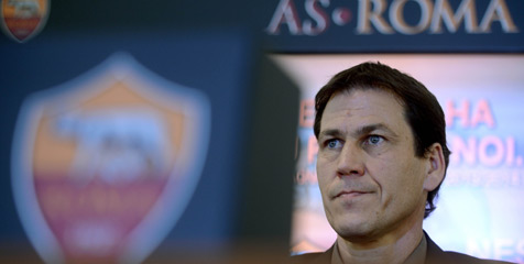 Garcia Tolak Sebutan Tim Kandidat Kuat Scudetto Garcia Tolak Sebutan Tim Kandidat Kuat Scudetto