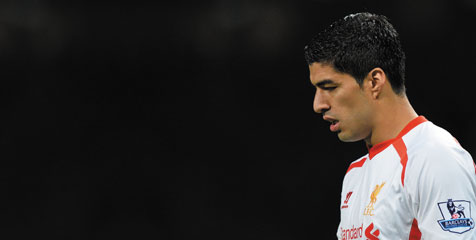 Lama Absen, Suarez Asik Main FIFA 14 Lama Absen, Suarez Asik Main FIFA 14