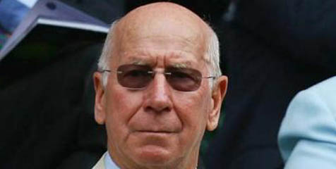 Sir Bobby Charlton Gembira Giggs Gabung Jadi Pelatih MU