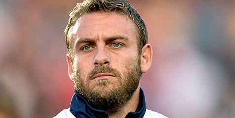 De Rossi Akui Hampir Tinggalkan Roma De Rossi Akui Hampir Tinggalkan Roma