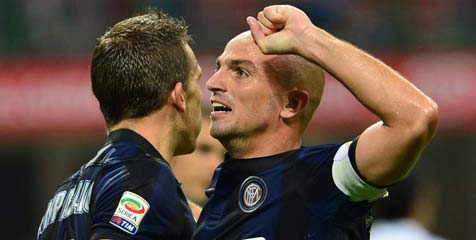 Cambiasso: Jatuh Biarlah, Yang Penting Bangkit Lagi Cambiasso: Jatuh Biarlah, Yang Penting Bangkit Lagi