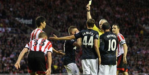 Graham Poll Ingatkan Januzaj Soal Diving Graham Poll Ingatkan Januzaj Soal Diving
