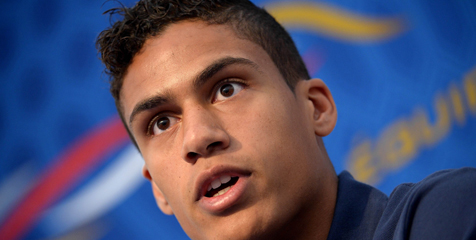 Baru Pulih, Cedera Lutut Varane Kambuh Lagi