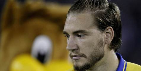 Bendtner Akui Dirinya Bukan Pemain Terbaik Dunia Bendtner Akui Dirinya Bukan Pemain Terbaik Dunia