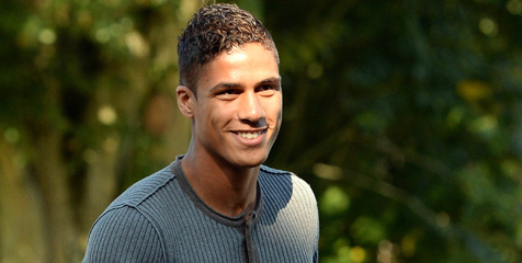 Varane Tuturkan Peran Vital Zidane dan Pepe di Karirnya Varane Tuturkan Peran Vital Zidane dan Pepe di Karirnya