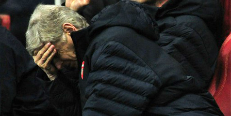 Wenger: Penjualan Van Persie Membuat Arsenal Labil Wenger: Penjualan Van Persie Membuat Arsenal Labil
