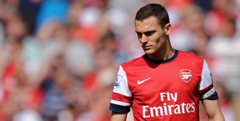 Bek Arsenal Tegaskan tak Akan Menyebrang ke Serie A Bek Arsenal Tegaskan tak Akan Menyebrang ke Serie A