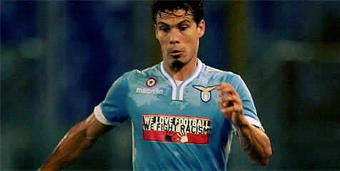 'Hernanes Inkonsisten, Tapi Tak Mungkin ke PSG' 'Hernanes Inkonsisten, Tapi Tak Mungkin ke PSG'