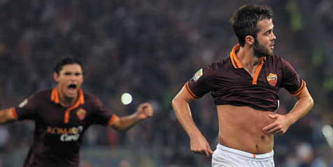 Review: Brace Pjanic Buat Napoli Tak Berkutik Review: Brace Pjanic Buat Napoli Tak Berkutik