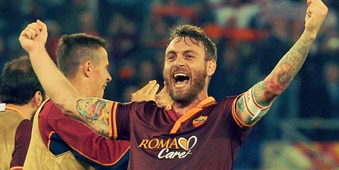 De Rossi Masih Haramkan Bicara Scudetto De Rossi Masih Haramkan Bicara Scudetto