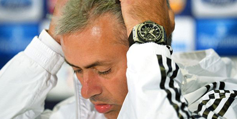 Mourinho Terancam Sanksi FA Akibat Perilaku 'Tak Pantas' Mourinho Terancam Sanksi FA Akibat Perilaku 'Tak Pantas'