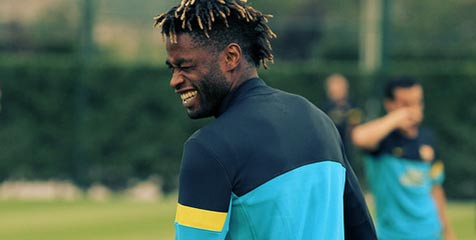 Klub Misterius Goda Barca Bebaskan Alex Song Klub Misterius Goda Barca Bebaskan Alex Song