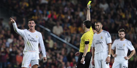 Video: Messi Tertawakan Ronaldo? Video: Messi Tertawakan Ronaldo?