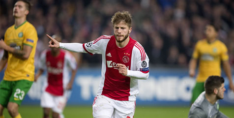 Laga Ajax - Celtic Diwarnai Kerusuhan Suporter Laga Ajax - Celtic Diwarnai Kerusuhan Suporter