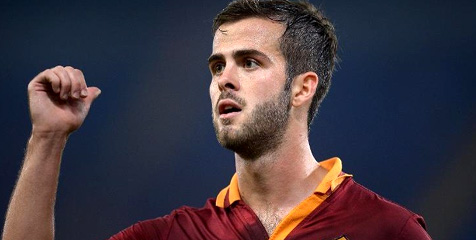 Pjanic Yakin AS Roma Tak Akan Runtuh