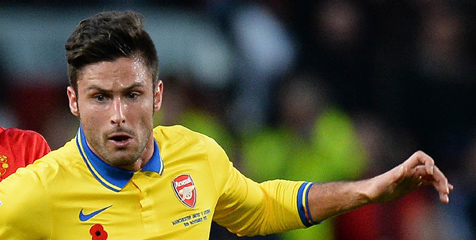 Carragher: Vidic Sukses Membully Giroud Carragher: Vidic Sukses Membully Giroud