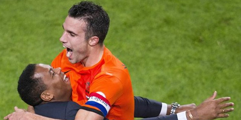 Belanda Tanpa Van Persie Hadapi Jepang dan Kolombia Belanda Tanpa Van Persie Hadapi Jepang dan Kolombia