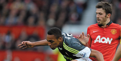 Carrick 'Hilang' dari United Hingga 2014 Carrick 'Hilang' dari United Hingga 2014