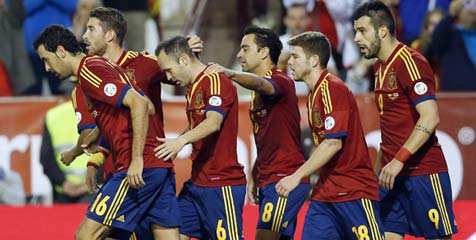 Timnas Spanyol Dilarang Berfoto Dengan Diktator Timnas Spanyol Dilarang Berfoto Dengan Diktator