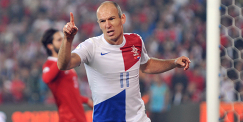 Robben Bangga Jadi Kapten Belanda Robben Bangga Jadi Kapten Belanda