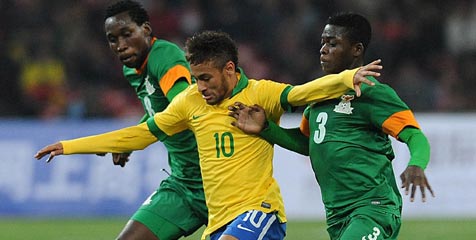 Neymar: Profesor Sebut Posisi Saya Tak Pasti Neymar: Profesor Sebut Posisi Saya Tak Pasti