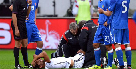 Low dan Bierhoff Isyaratkan Kondisi Khedira Buruk Low dan Bierhoff Isyaratkan Kondisi Khedira Buruk