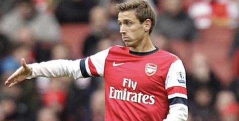 Monreal Akui Kaget Saat Tahu Ozil Gabung Arsenal Monreal Akui Kaget Saat Tahu Ozil Gabung Arsenal