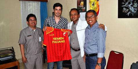 Besok Pagi, Ezequiel Gonzales Bakal Ikut Latihan Semen Padang Besok Pagi, Ezequiel Gonzales Bakal Ikut Latihan Semen Padang