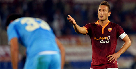 Pemulihan Berjalan Baik, Totti Segera Kembali Pemulihan Berjalan Baik, Totti Segera Kembali