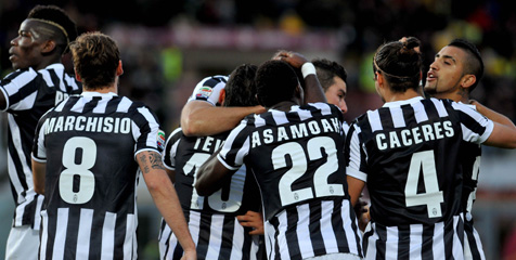 Review: Menang Atas Livorno, Juve Rebut Capolista Review: Menang Atas Livorno, Juve Rebut Capolista