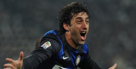 Diego Milito Pertimbangkan Pulang Kampung Diego Milito Pertimbangkan Pulang Kampung