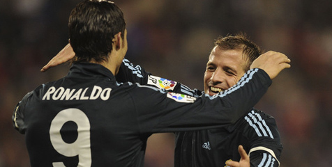 Van Der Vaart Dukung Ronaldo Raih Ballon d'Or Van Der Vaart Dukung Ronaldo Raih Ballon d'Or