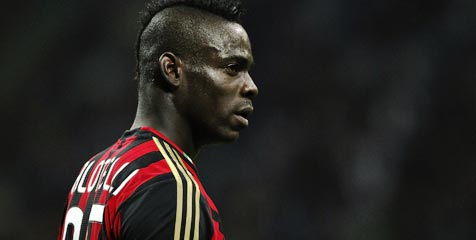 Mourinho Dapatkan Lampu Hijau Gaet Balotelli Mourinho Dapatkan Lampu Hijau Gaet Balotelli