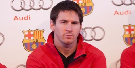 Messi Mengalami Kecelakaan Mobil? Messi Mengalami Kecelakaan Mobil?