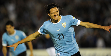 Arsenal Minta Cavani Turunkan Gajinya