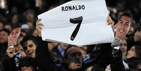Ribery Sindir Perilaku Fans 'Bertopeng' Ronaldo Ribery Sindir Perilaku Fans 'Bertopeng' Ronaldo