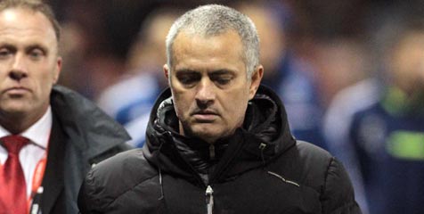 Mourinho: Chelsea Dalam Masalah! Mourinho: Chelsea Dalam Masalah!