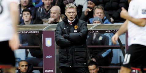 Moyes Ngotot Desak Wasit Proteksi Adnan Januzaj Moyes Ngotot Desak Wasit Proteksi Adnan Januzaj